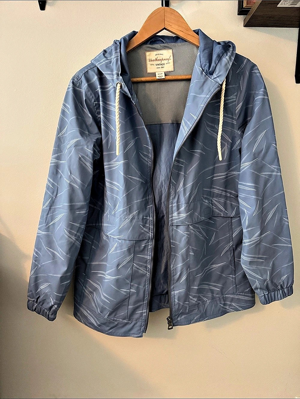 Weatherproof Vintage Hooded Rain Jacket in Blue Size Small